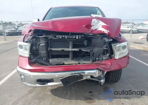 2015 Ram 1500 Laramie z USA, uszkodzony, nr VIN 1C6RR7NT3FS638093